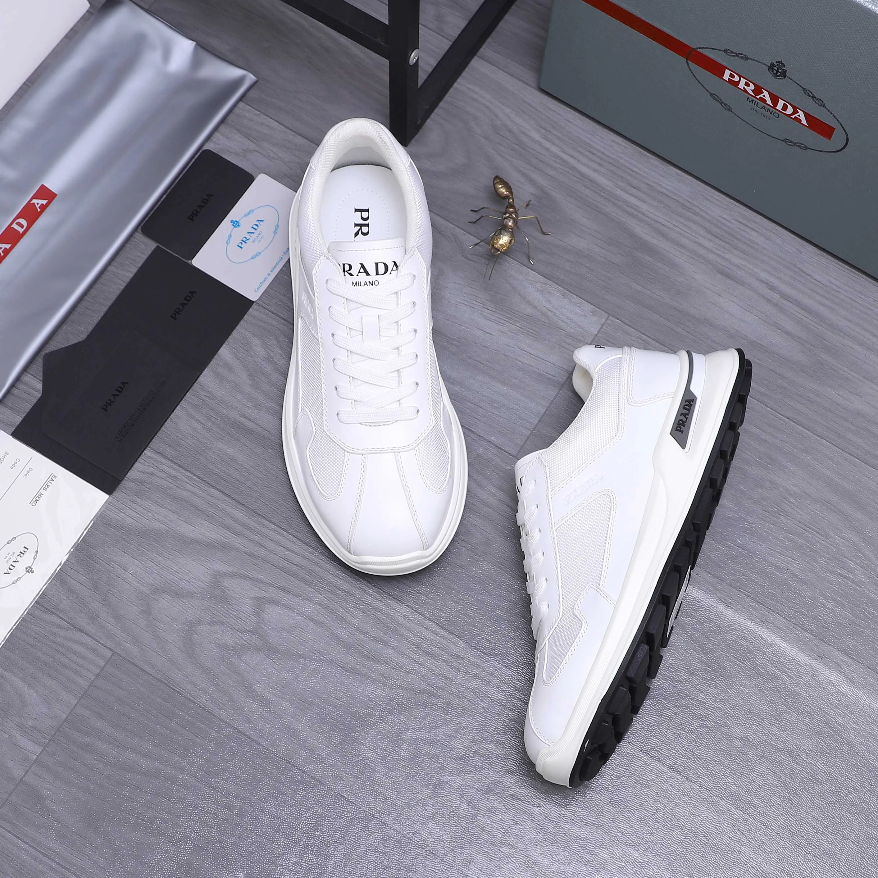 Men's shoes 💰p620 Product trademark: Men's shoes 💰pRADA [Prada] casual shoes, regular size. Size: 38-45 Product materials: selected high-quality cowhide stitching mesh upper mesh lining cowhide insole original rubber outsole